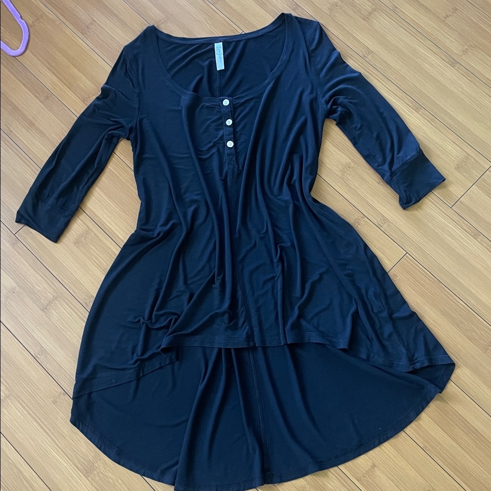 Gypsy Junkies Black mid sleeve tunic